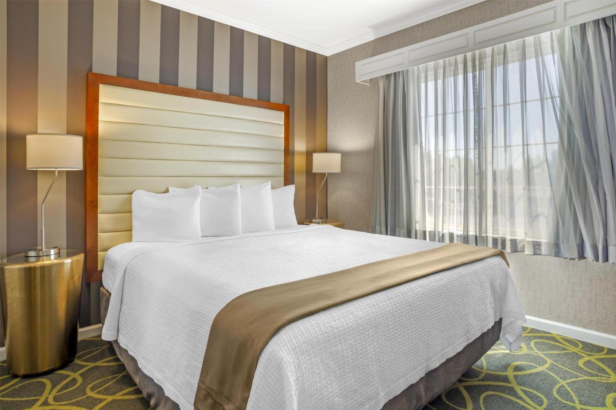 เบสต์ เวสเทิร์น พลัส ดิกซอน เดวิส Hotel ภายนอก รูปภาพ